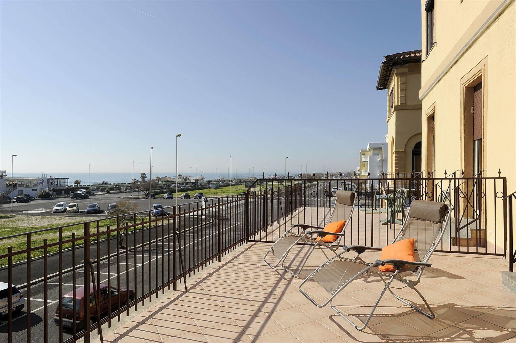 Hotel Bellavista Lido di Ostia Esterno foto